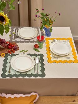 Салфетка под приборы с контрастным кантом горчичного цвета из коллекции Trendy Ruffles, 35х45 см