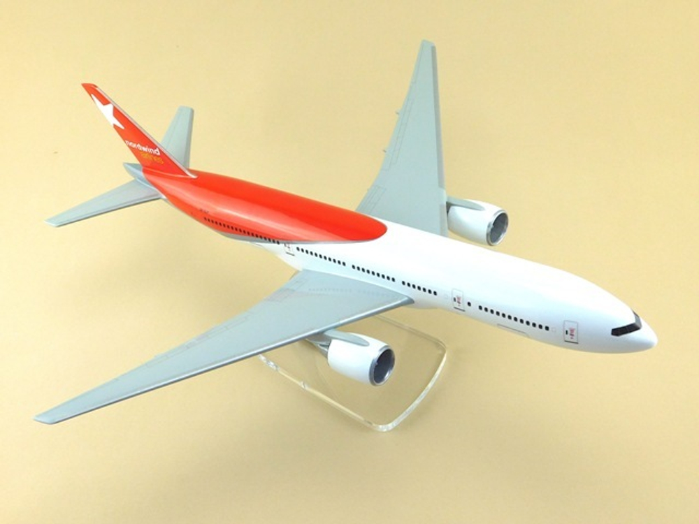 Модель самолета Boeing 777-200 (М1:144, Nordwind)