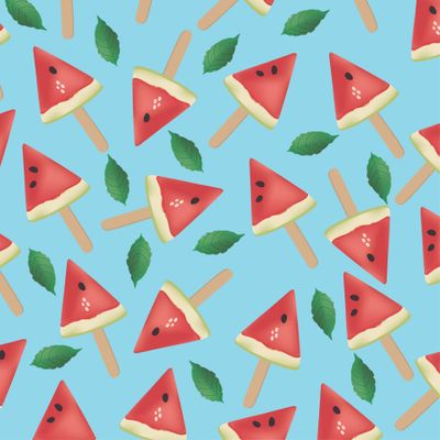 Яркий сочный арбуз на голубом фоне