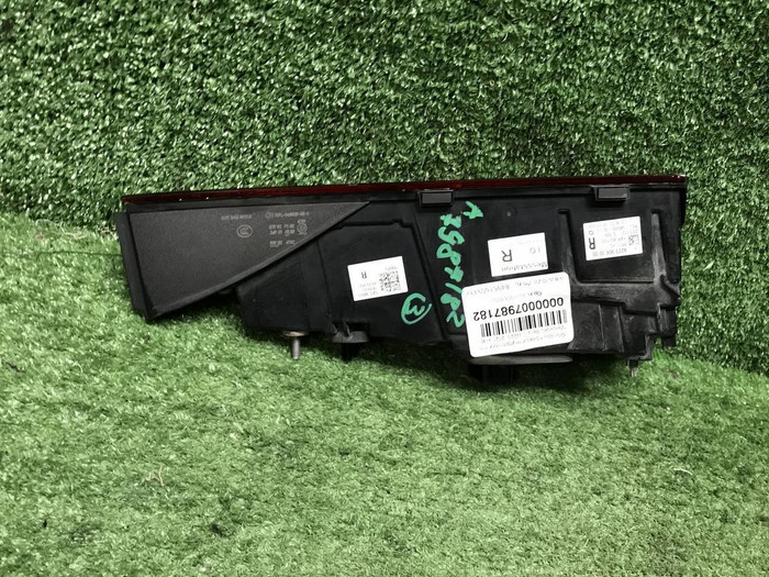 Фонарь правый внутренний Mercedes S W223 (20-нв)