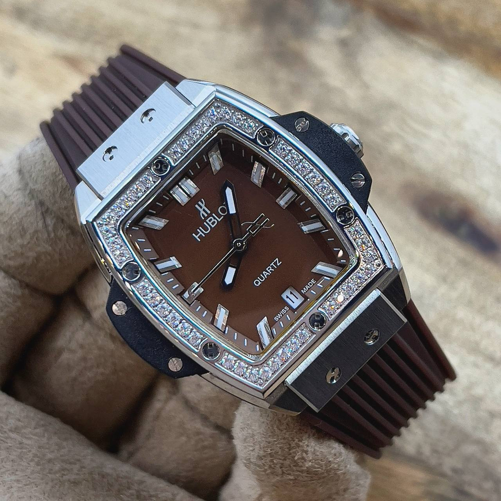Часы Hublot
