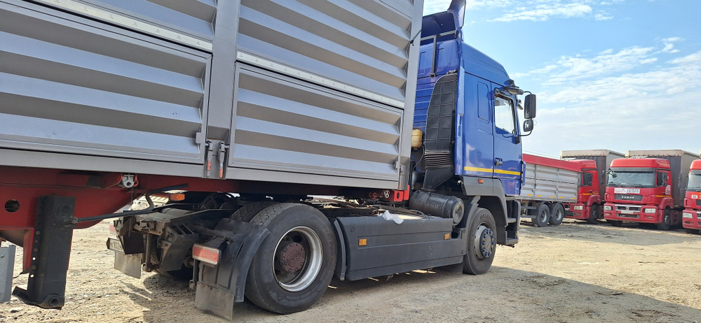 МАЗ 5440 4x2 Седельный тягач 544028-570-031 (Дизельный, 11,8 л, 428 л.с., МТ)