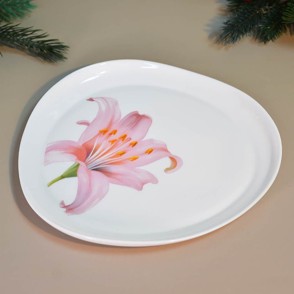 Тарелка десертная 19,5см Лилия, треугольная форма, опаловое стекло, MILLIMI