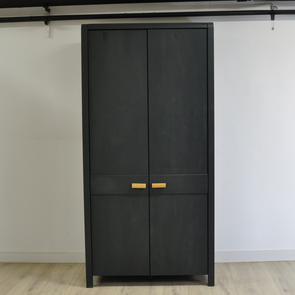 Шкаф для одежды деревянный 2 двери Мадейра 104х59х211 см из массива сосны, с полками и штангой