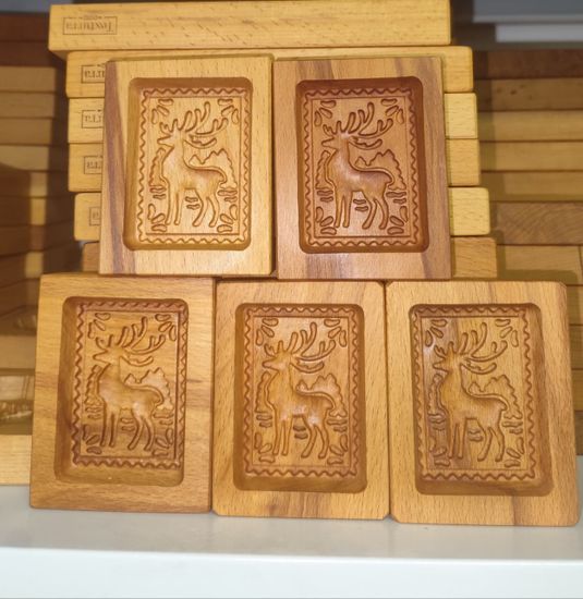 Пряничная форма. Марка важный олень