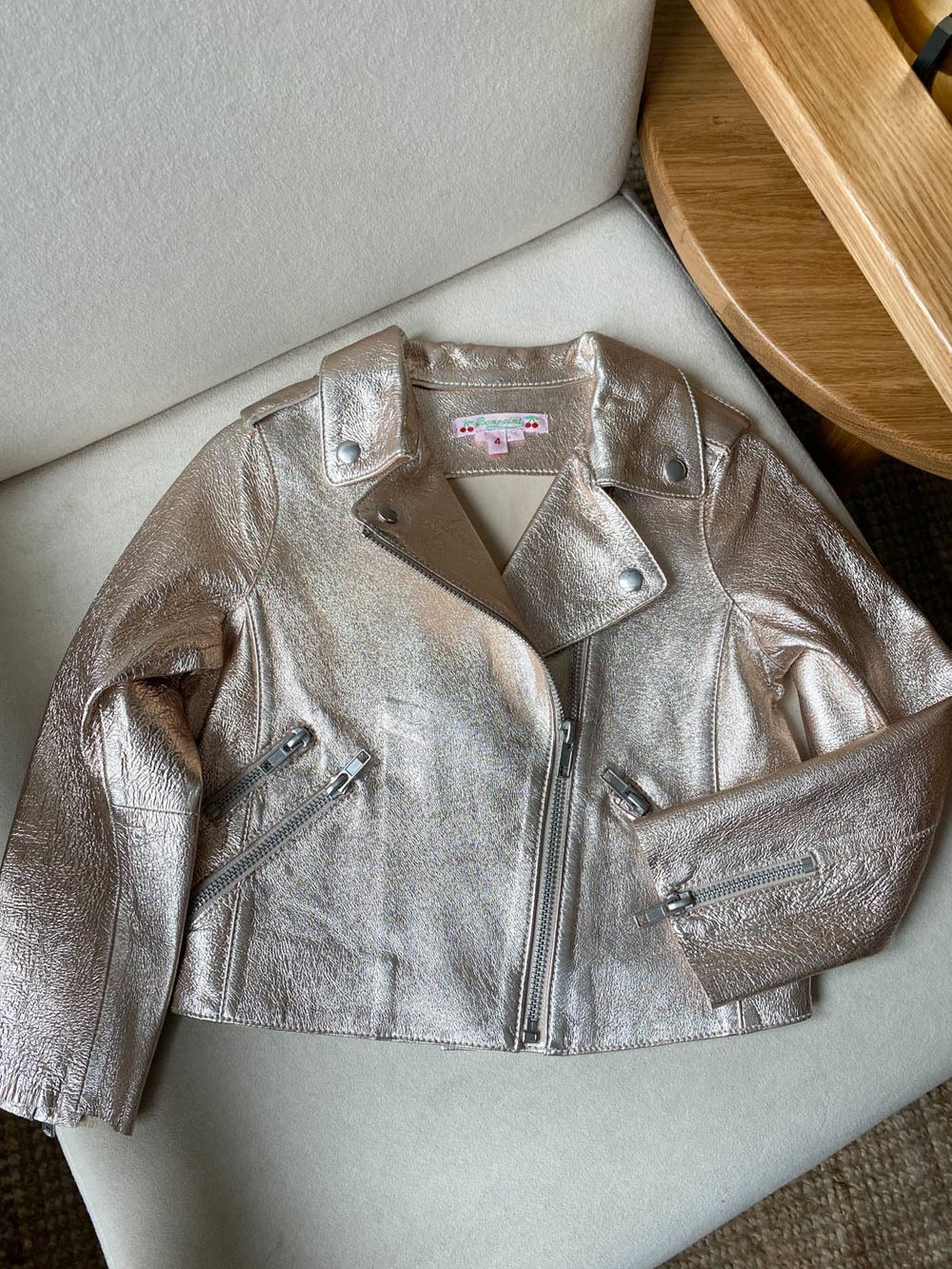 Новая кожанная куртка Bonpoint, 104