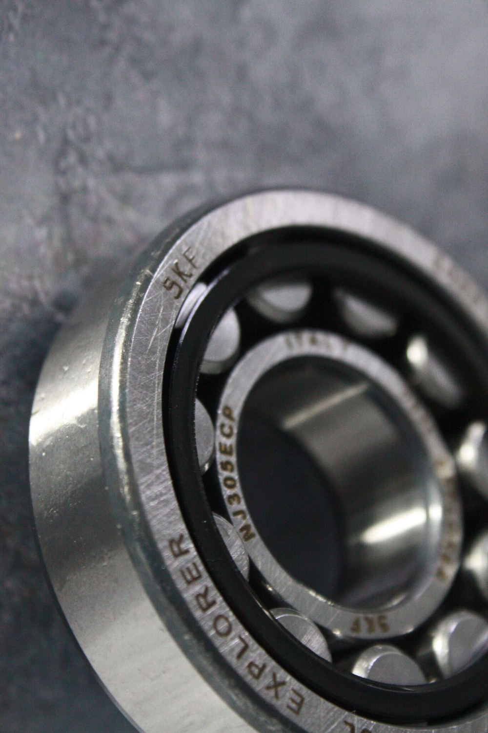 Подшипник SKF NJ 305 ECP | 62 х 25 х 17