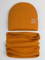 Шапка трикотажная демисезонная и снуд для детей