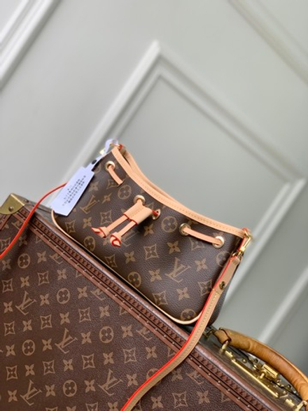 Louis Vuitton Nano Frivole