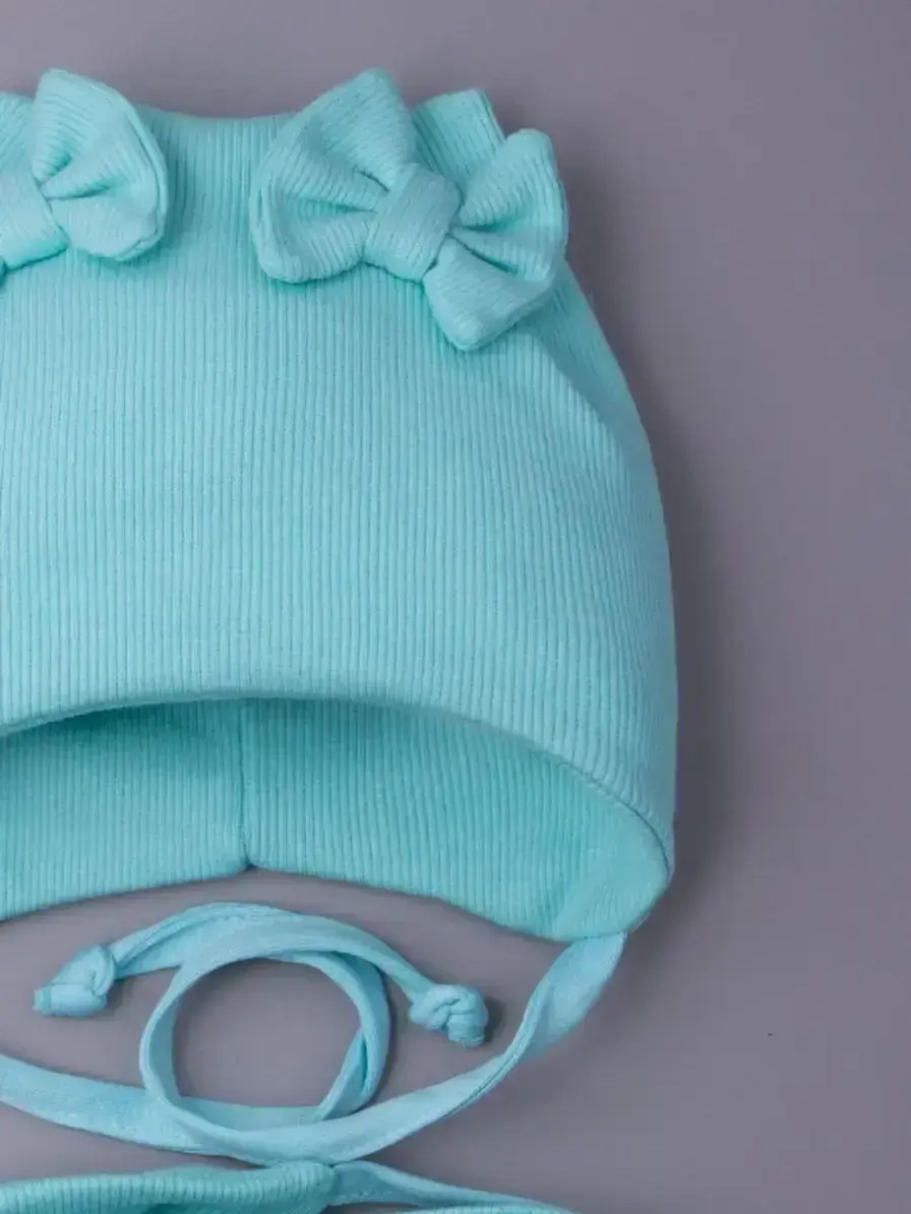 Шапка для девочки с ушками осенняя и снуд