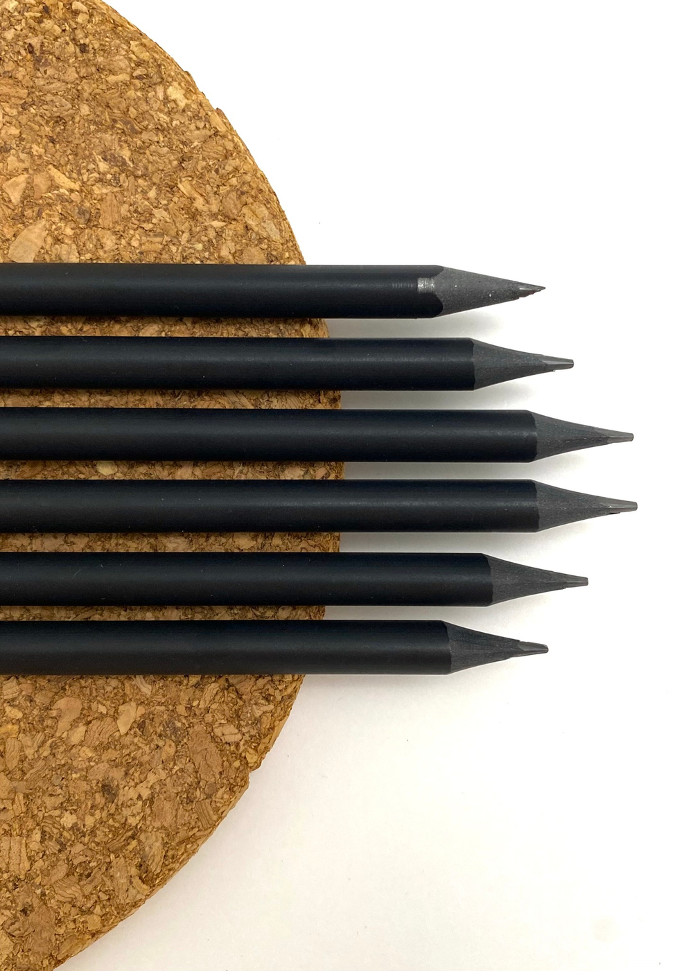 Карандаши чернографитные HB с ароматом розы Fine Line Graphite 6 штук