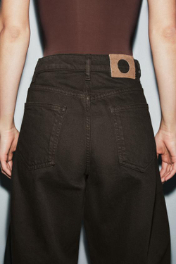 ZARA ДЖИНСЫ ZW COLLECTION ANKLE BALLOON СО СРЕДНЕЙ ПОСАДКОЙ, ШОКОЛАДНЫЙ