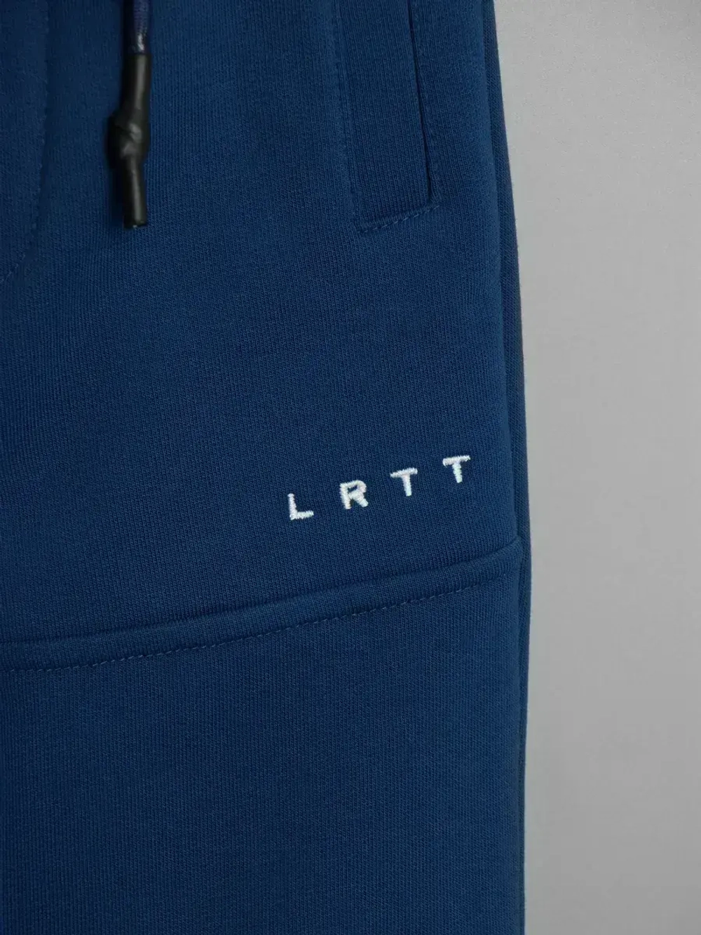 Брюки для мальчика на осень