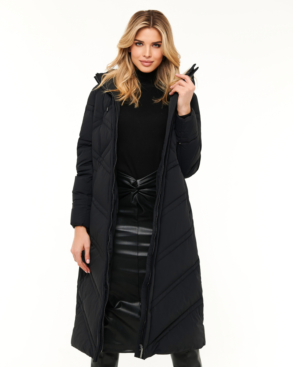 176.W22.001 пальто женское BLACK