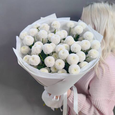 Букет из 7 кустовых хризантем "Ньютон"