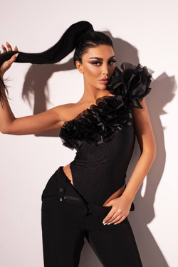 Боди на одно плечо с цветком