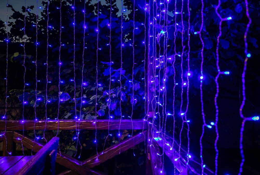 ULD-C3020-240-TTK BLUE-WHITE IP44 Занавес светодиодный с эффектом мерцания. 3х2м. Соединяемый. 240 светодиодов. Белый и синий свет. Провод прозрачный. TM Uniel