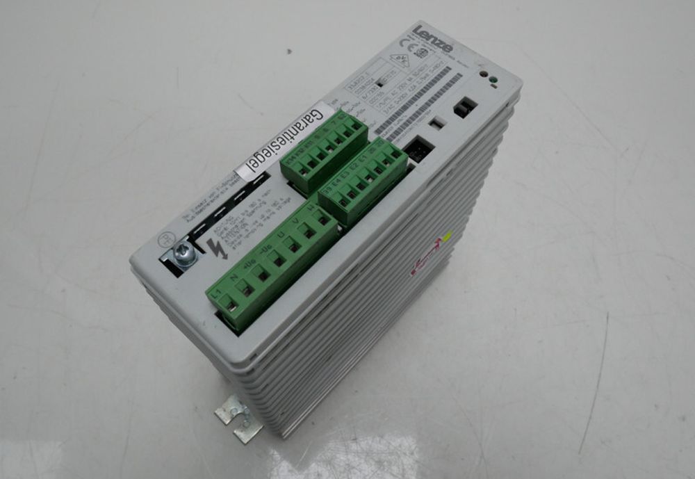 LENZE 33.8202_E