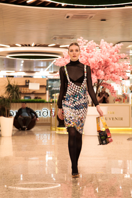 credit card’s dress