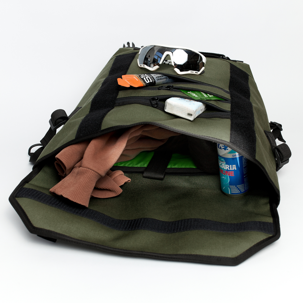 Сумка Technic Courier M темный хаки