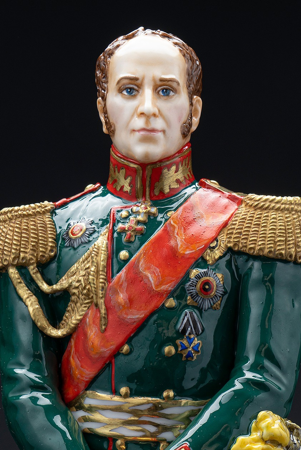 Статуэтка. Фарфор. Солдат. Бенкендорф Александр Христофорович - Русский полководец. Россия