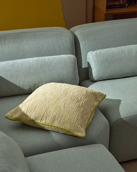 Чехол для подушки  Brisella из жаккарда зелёного цвета 45 x 45 см