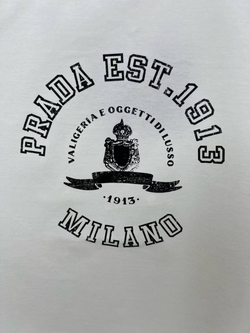 Футболка Prada