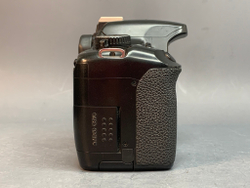Canon EOS 450D Kit 18-55mm 26.100 кадров