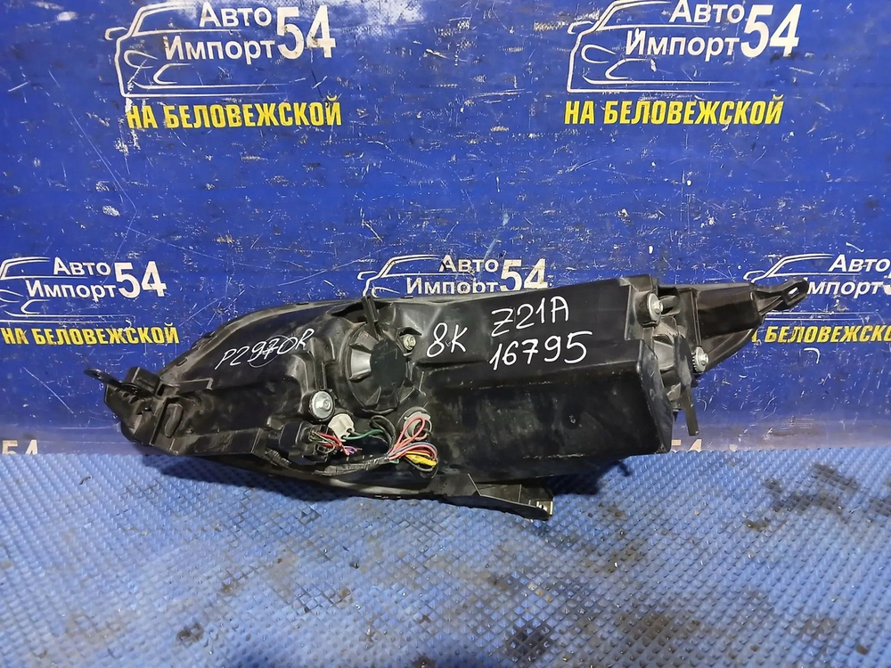 Фара передняя правая MITSUBISHI COLT 2002-2012