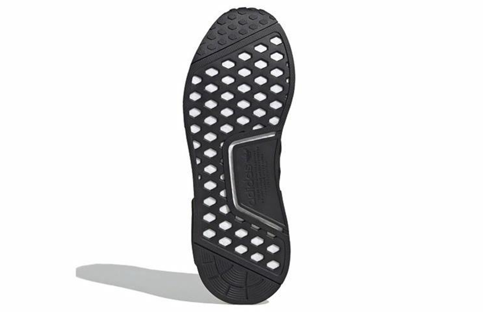 Кроссовки Adidas Originals Nmd_R1 V2