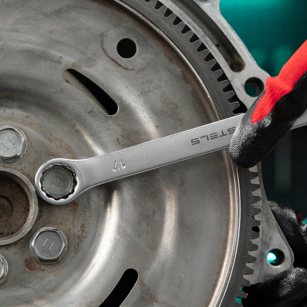 Ключ комбинированный, 17 мм, CrV, матовый хром Stels 15213