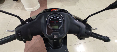 Скутер Honda Tact