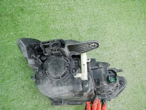 Фара левая Genesis G70 (2017-2021) LED