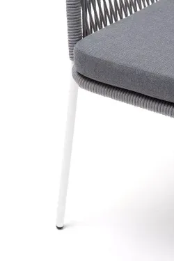 "Лион" стул плетеный из роупа, каркас из стали белый муар, роуп светло-серый круглый, ткань светло-серая