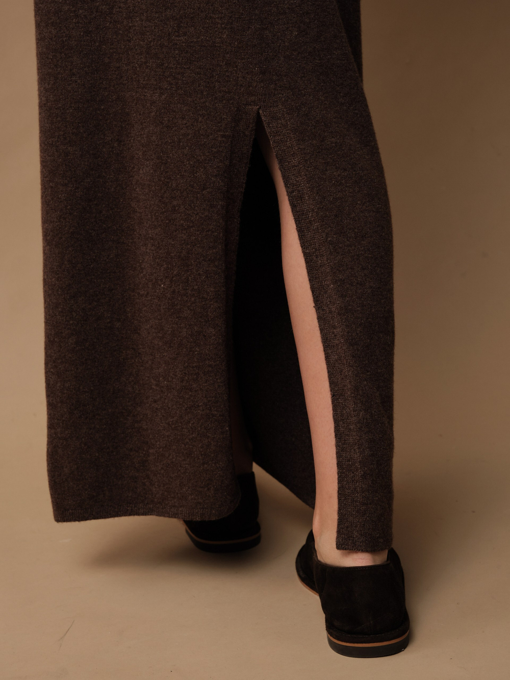 S0423-8100 Юбка женская шоколадный dbr