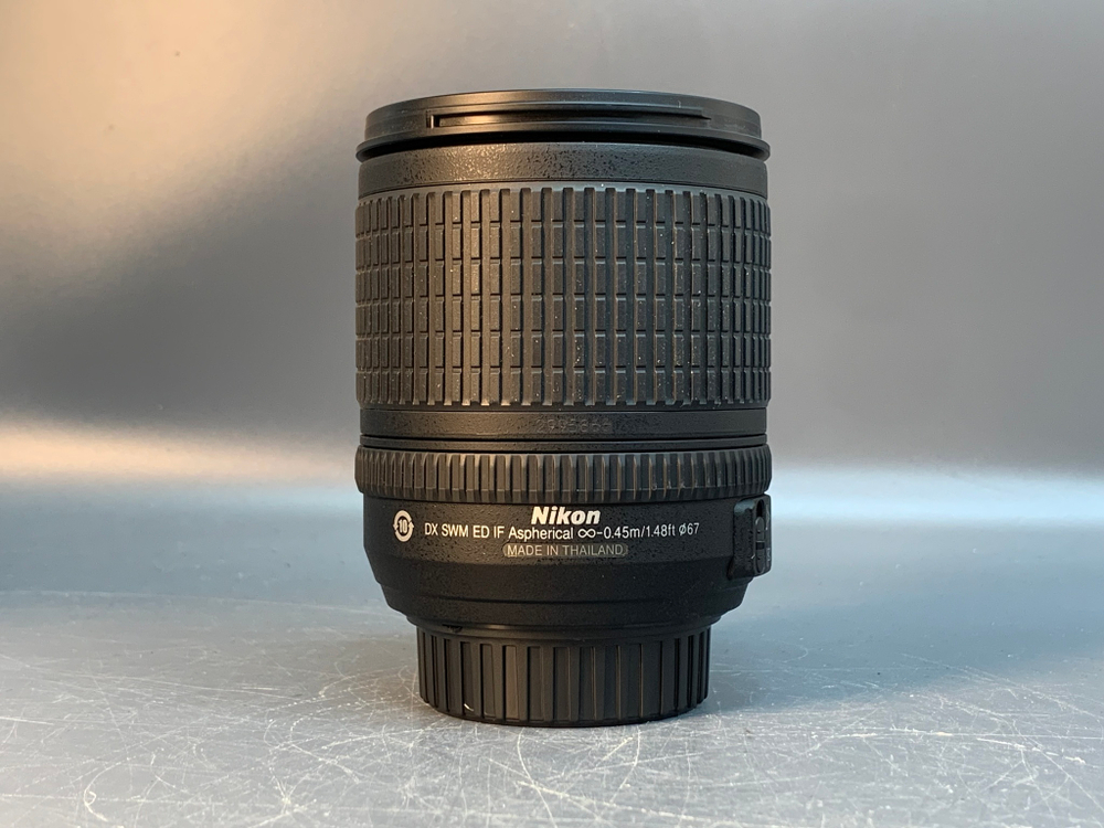 Nikon 18-135mm f/3.5-5.6G ED-IF AF-S DX Zoom-Nikkor