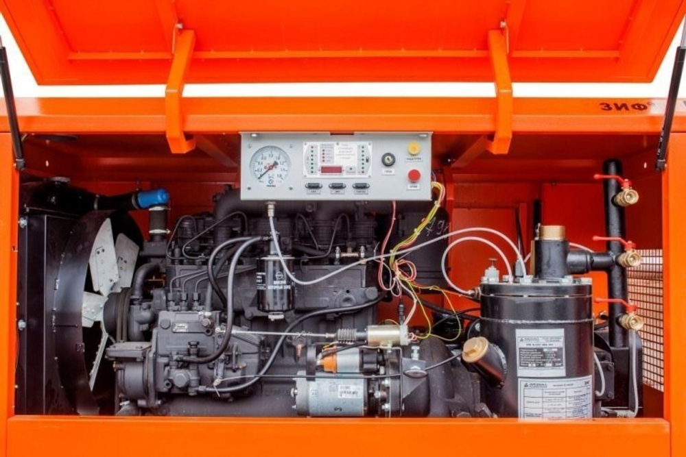 Компрессор винтовой передвижной дизельный ЗИФ ПВ-10/1,0 на раме в кожухе ЗИФ-00018731