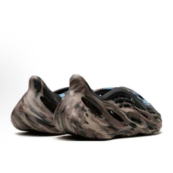 Adidas Yeezy Foam RNR MX "Cinder"