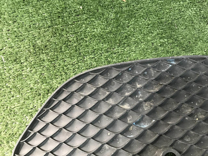 Накладка переднего бампера правая Mercedes GLC X253 (2015-2019)