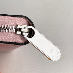 Louis Vuitton Zippy Wallet
