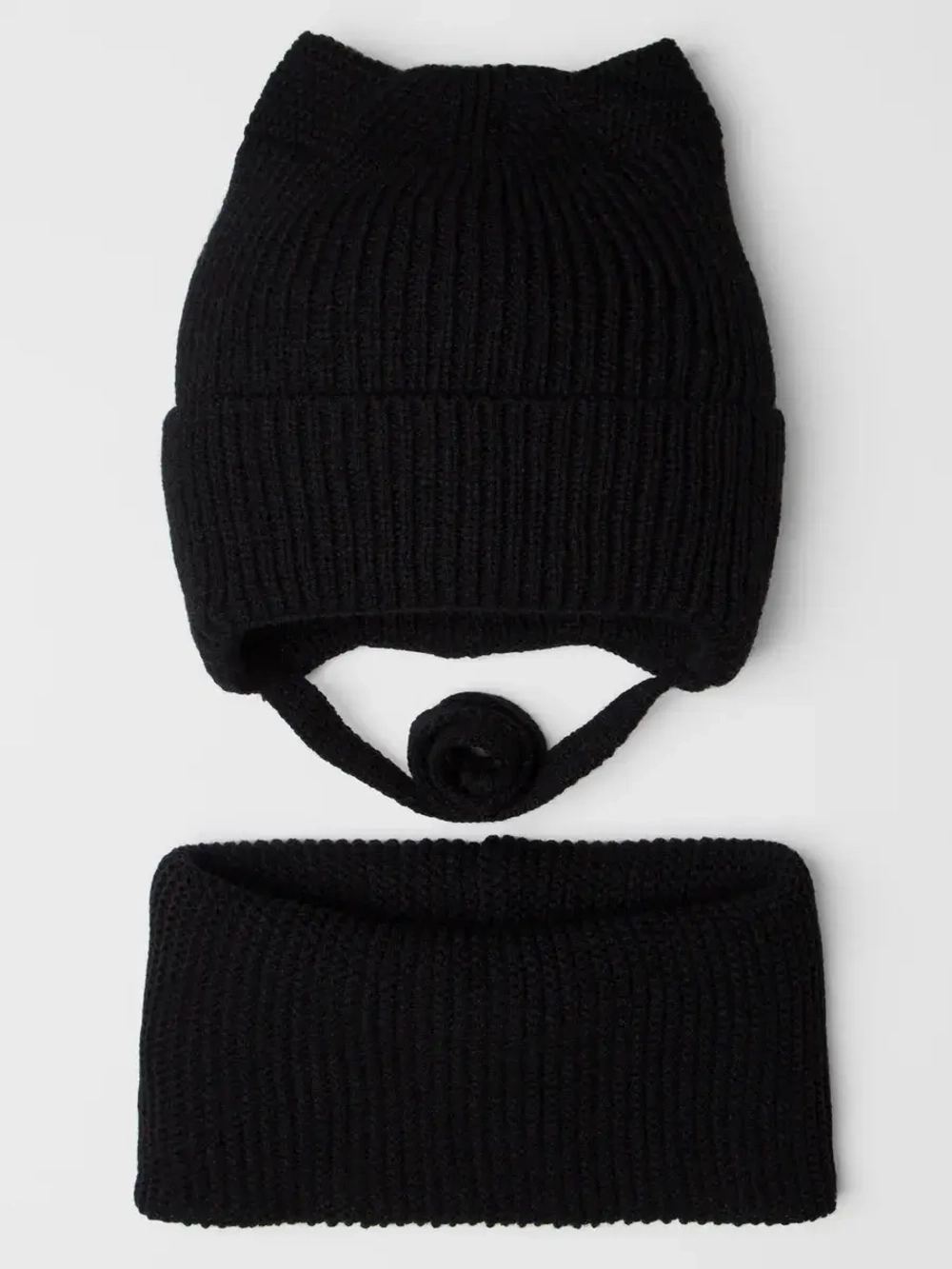 Шапка для девочки на осень с ушками