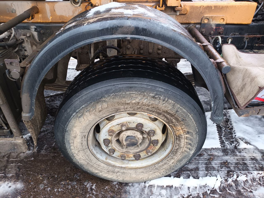 TIGARBO 6936* на шасси МАЗ 6516 8x4 Автобетоносмеситель 69367P (Дизельный, 11,6 л, 423 л.с., МТ)