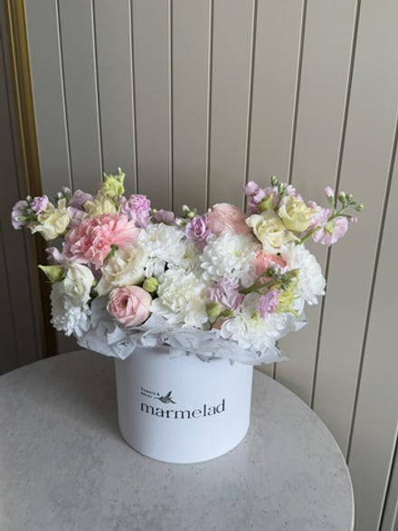 Сборная коробка в нежной цветовой гамме