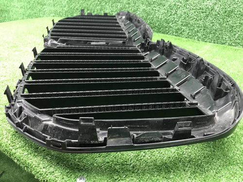 Решетка радиатора BMW X7 G07 (2022-н.в.)