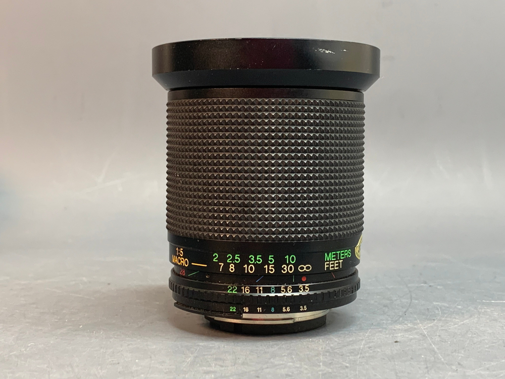 Vivitar 28-105mm f/3.5-4.5 Nikon F
