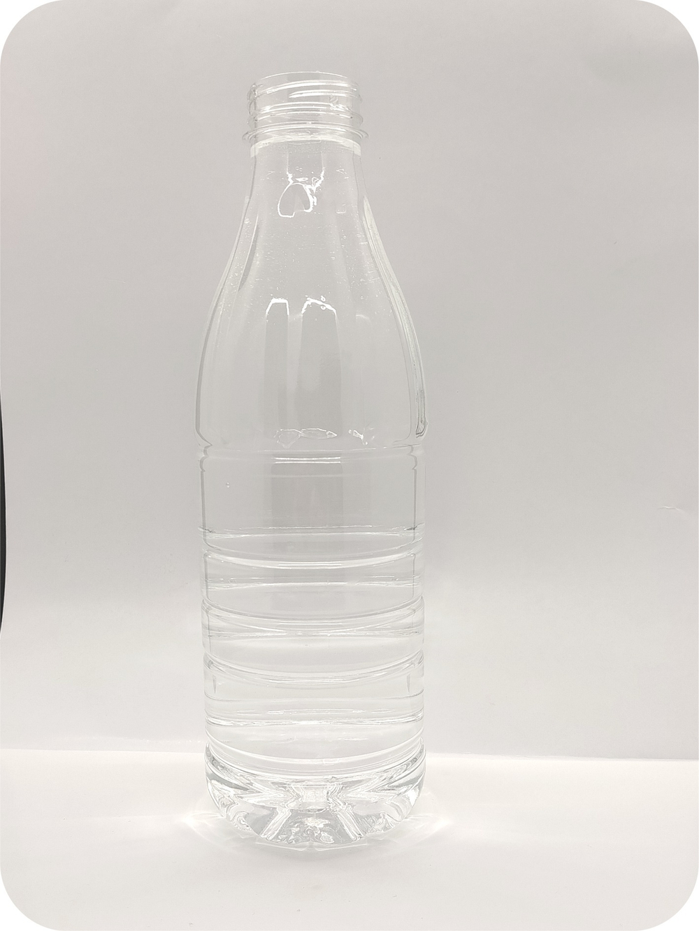 Бутылка ПЭТ "Молоко" 1 л (38)