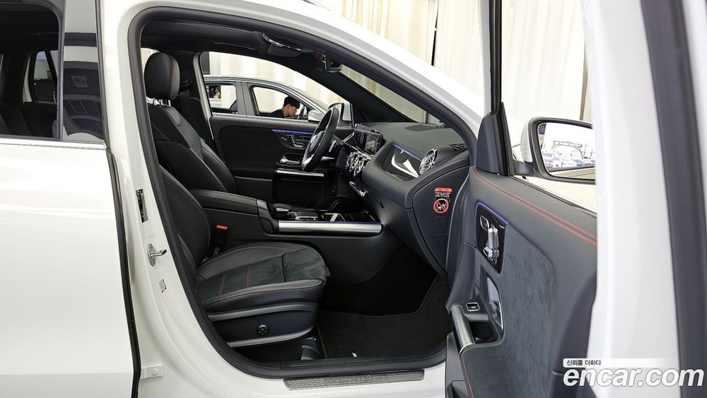 Mercedes-Benz GLA-Class H247 GLA250 4MATIC (12.2022)