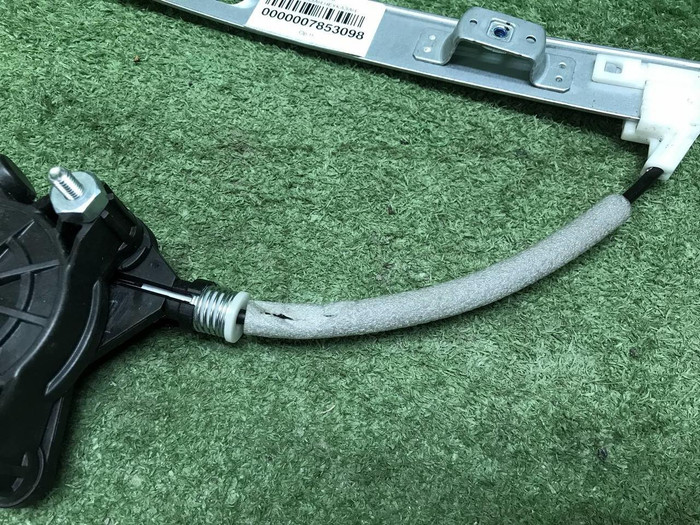 Стеклоподъемник задний правый Changan Uni-T 20-нв