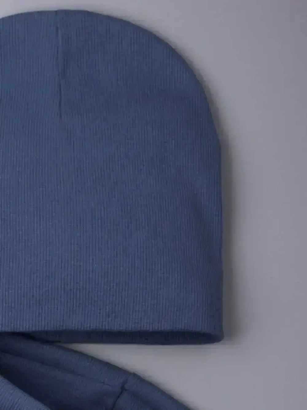 Шапка для мальчика осенняя и снуд