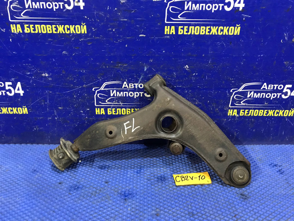 Рычаг передний левый MITSUBISHI LIBERO 1999